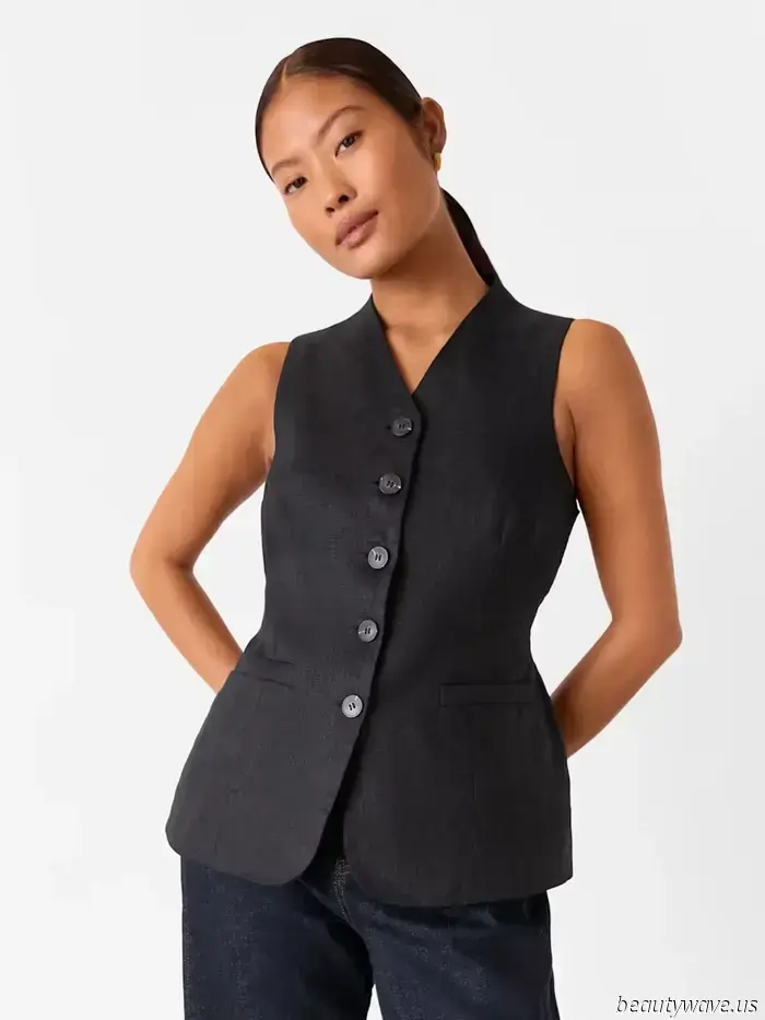 As a 4'11" fashion editor, you can take my word for it—these are the 13 top fashion brands for petites.