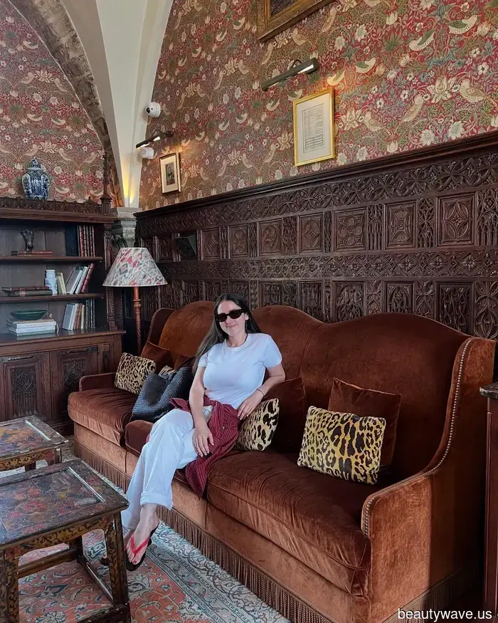 Questa scarpa divisiva degli anni '90 è l'unica tendenza su cui Millennials e Gen Z possono concordare