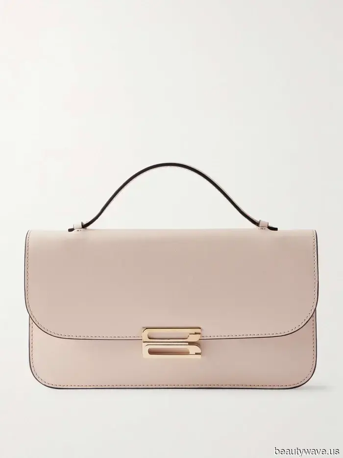 This is the chic bag style that will elevate the appearance of all your outfits, giving them a luxurious look.