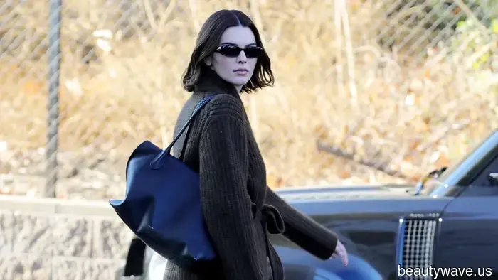 Kendall Jenner ha appena indossato il trend di colore per leggings più elegante della stagione.