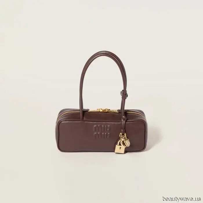 The Runway Has Spoken: Here Are the 5 Handbag Color Trends That Will Lead This Summer.