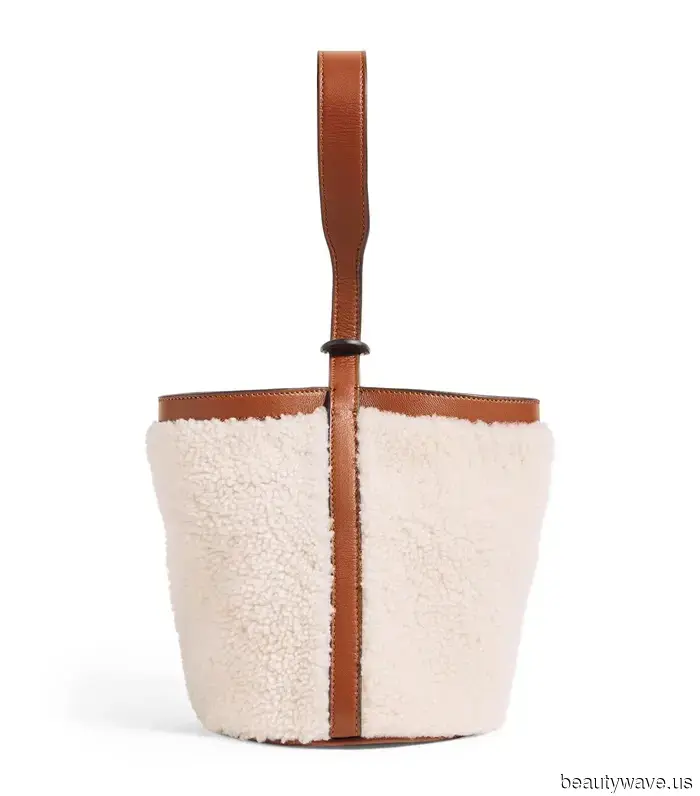 I Never Expected These Trainers to Look Elegant Until I Came Across 7 Outfits That Changed My Mind.