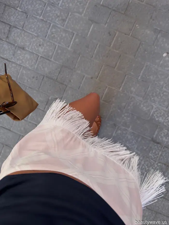 Not Jean Shorts, Not Linen Pants—The Non-Basic Trend Every Trendy Girl Will Sport This Summer