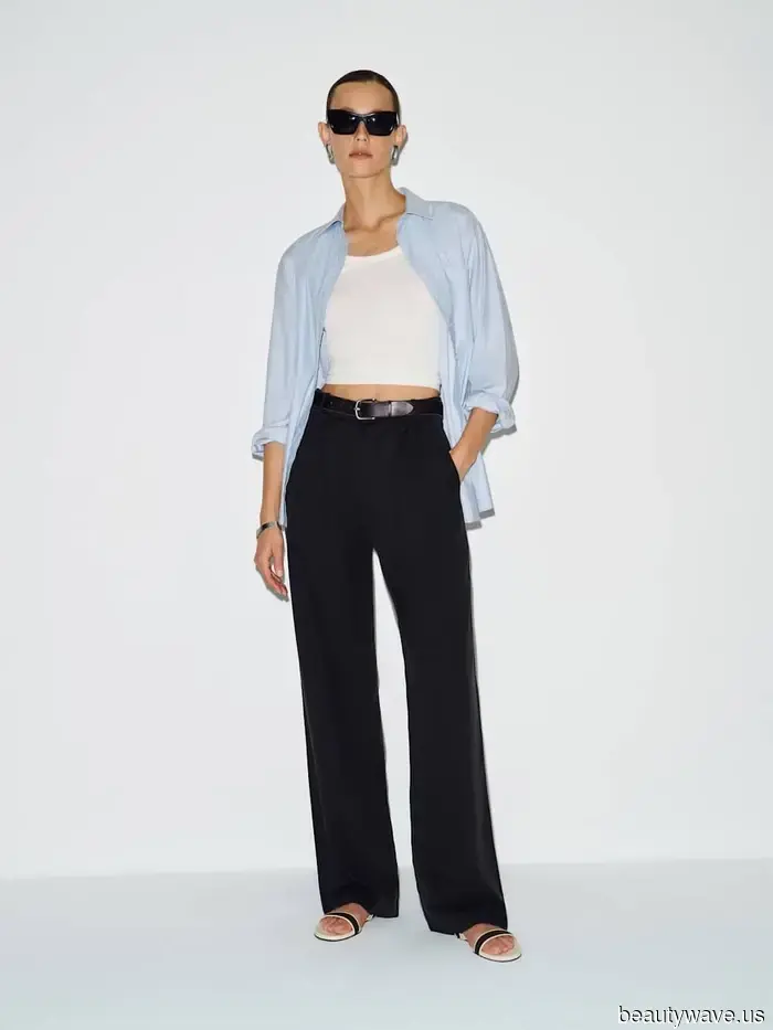 Victoria Beckham mi ha appena mostrato il modo più elegante di indossare una canotta quest'estate.