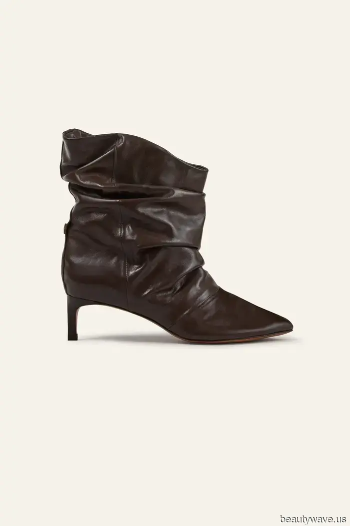 Put Away Your Sandals—These 5 Autumn Boot Trends Are Capturing Our Interest Right Now