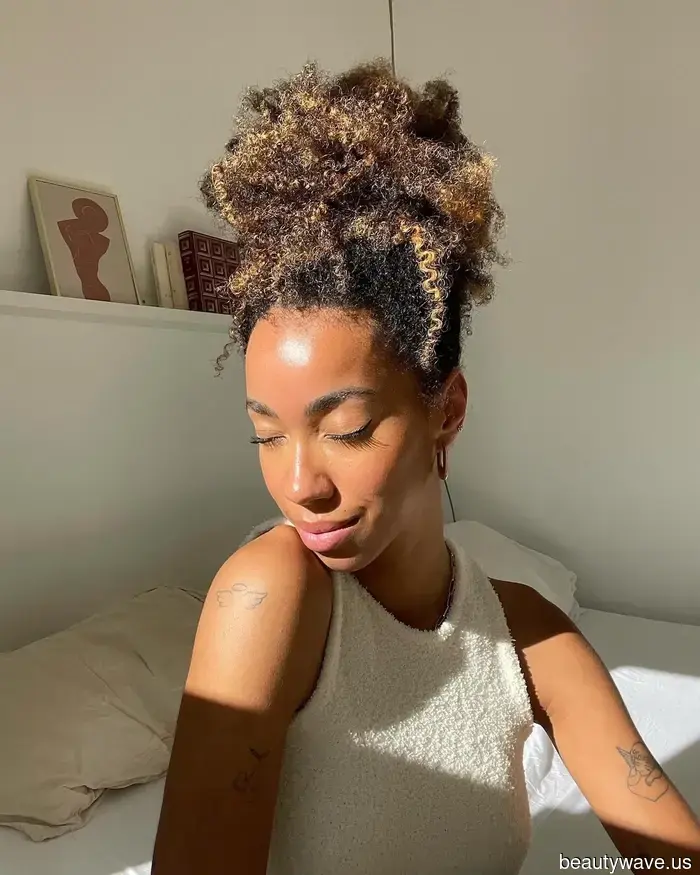 "Teddy Bear Bronde" is the Effortless, Natural Hair Color That's Dominating Summer 2026.