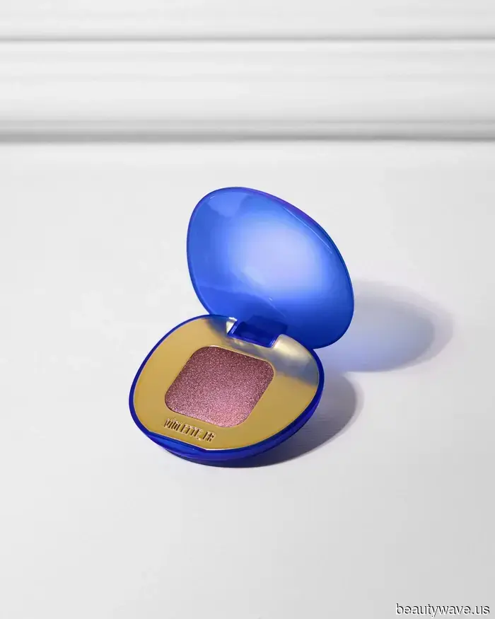 I Found 5 French-Girl Techniques for Applying Eye Makeup This Summer, and It's All Because of This Single Product.