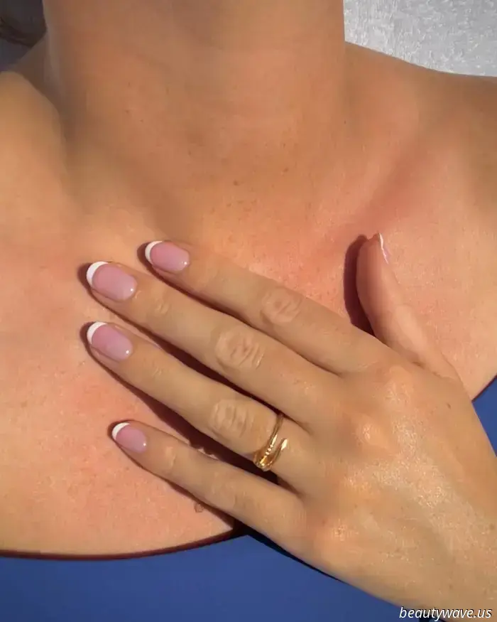 Beauty Editors Concur: This Simplistic French Manicure Trend Is an Evergreen Attraction.