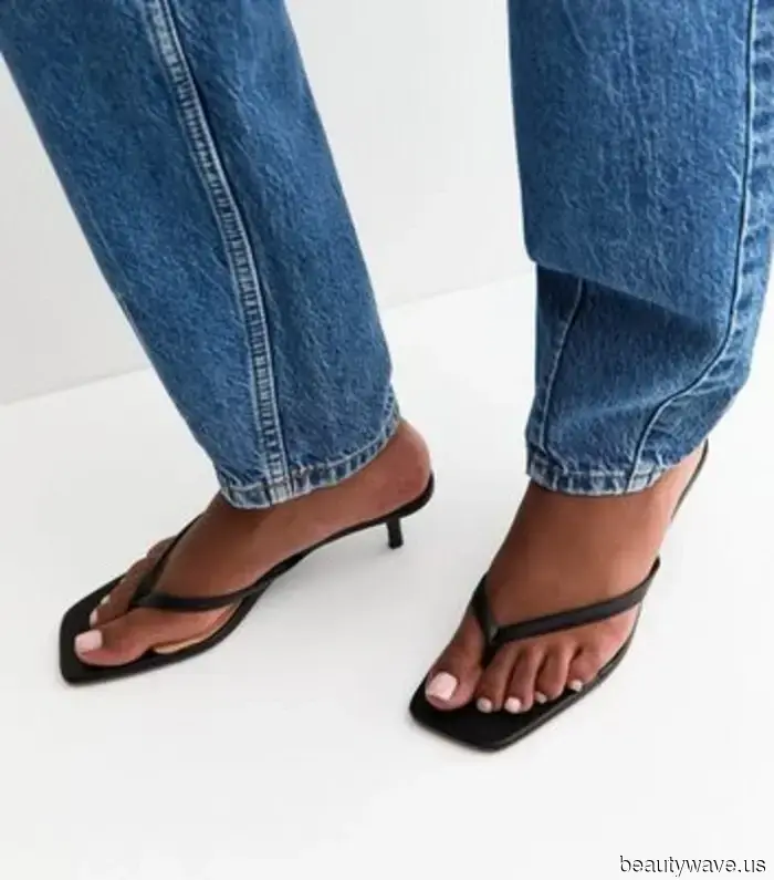 It's Quite Easy: Here Are the Most Stylish Shoes to Pair with Dark-Wash Jeans.