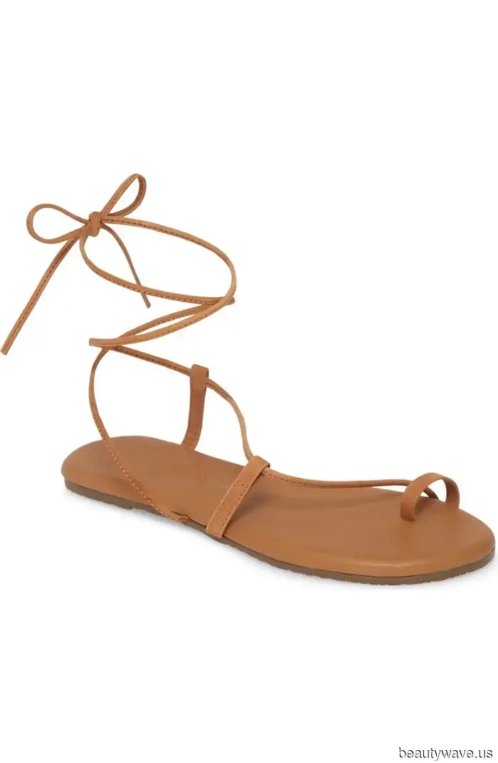 Si la comodidad de unos vaqueros y una camiseta viniera en forma de vestido, se vería muy parecido a esto&hellip;