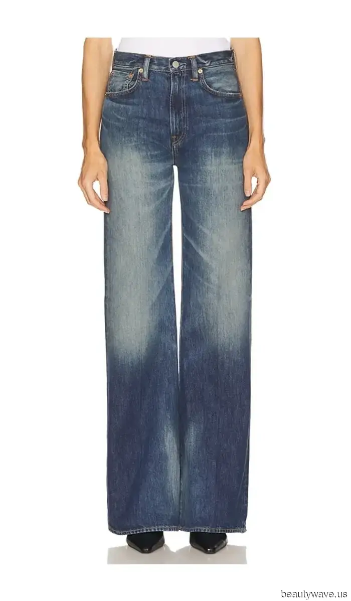 Breaking News: The Denim Wash That Will Rule Every Stylish Look This Fall