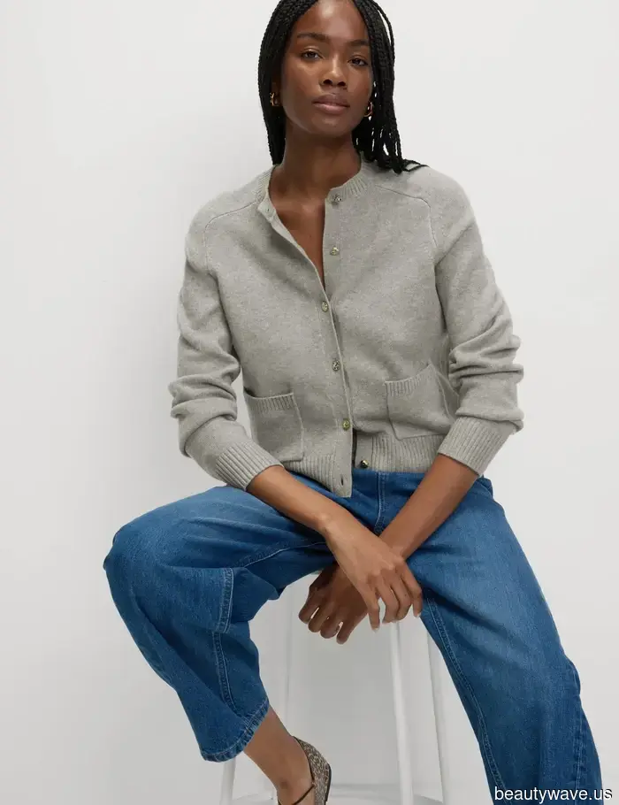 6 schicke Farben, die Ihre vergessenen schwarzen Jeans sehr 2025 wirken lassen