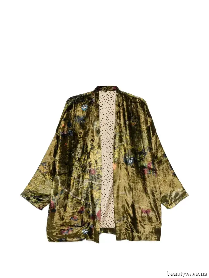 Not combats, capris, or jellies—these are the surprising 90s trends we anticipate will make a comeback in 2026.