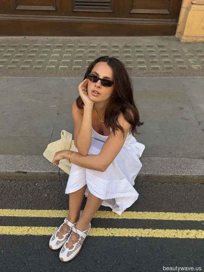 9 Stylish Midi-Skirt and Shoe Pairings Inspired by the Most Fashionable Women in Paris and London
