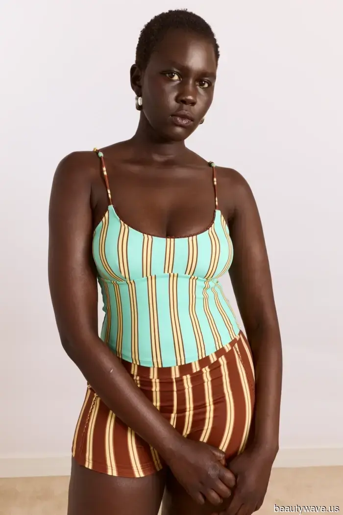 Auf Wiedersehen, schwarze Bikinis&mdash;Gen Z bevorzugt diesen cooleren Schwimmtrend, der nach 2026 fühlt.
