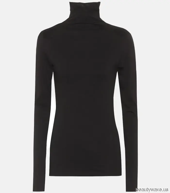 Se il tuo obiettivo è apparire parigina, indossa il basic "noioso" dell'autunno come ha appena fatto Pamela Anderson.