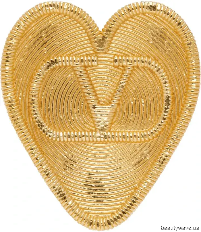 Trust Me, I'm a Fashion Editor—Here Are the Designer Accessory Trends Worth Investing In for Spring 2026.