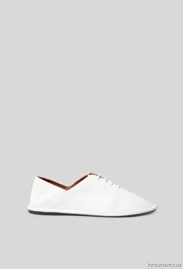 Neither a Mary Jane nor a Boot: This Stylish, Comfortable Flat-Shoe Trend Is Now Everywhere I Turn