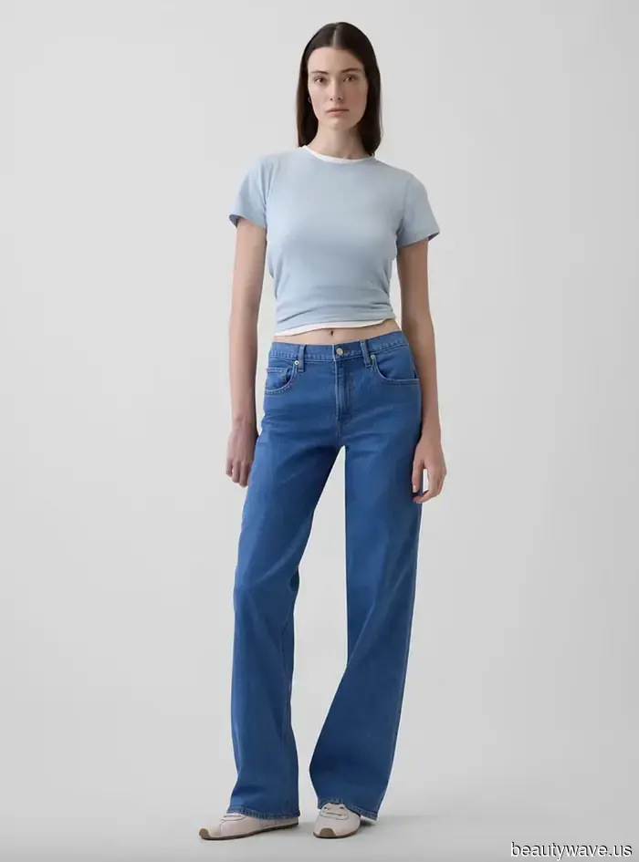 Hailey Biebers virale Gap-Jeans sind gerade im Angebot, aber kaufe sie nicht, wenn du diesen Schuhtrend nicht besitzt.