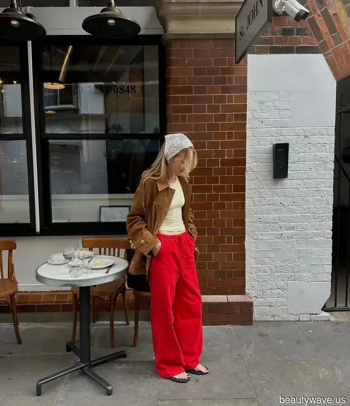 This Spring, It Girls Will Sport These 7 Simple Yet Chic Color Combinations.