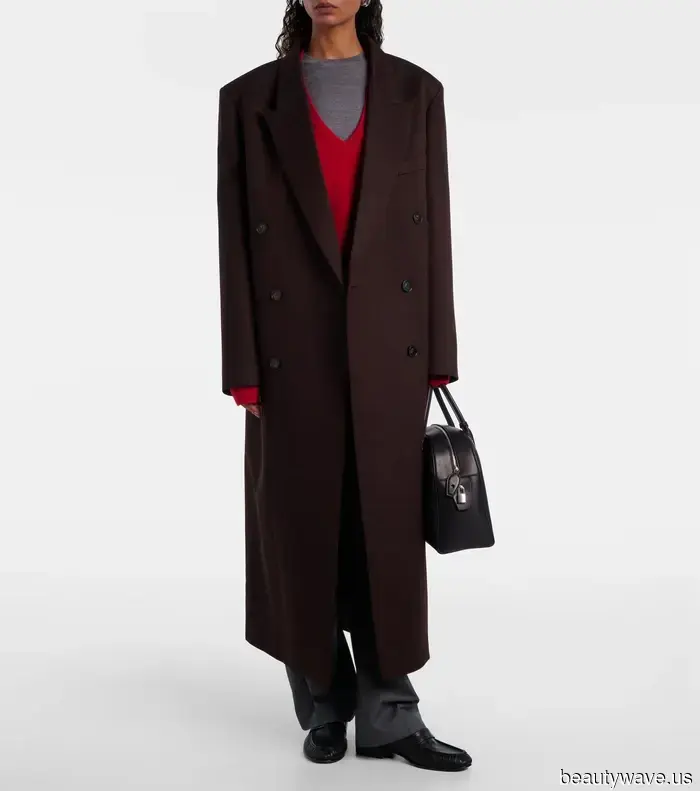 As a Minimalist Fashion Editor, here are six classic outfit formulas that I frequently rely on.