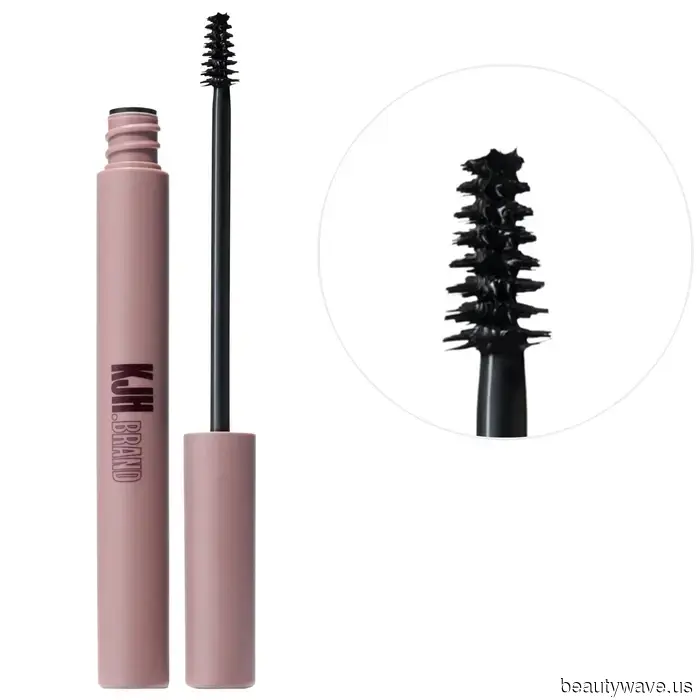 Tieni il Fluffy, Mascara Volumizzante&mdash;Questo Micro Applicatore Rende Le Tue Ciglia Ancora Più Piene