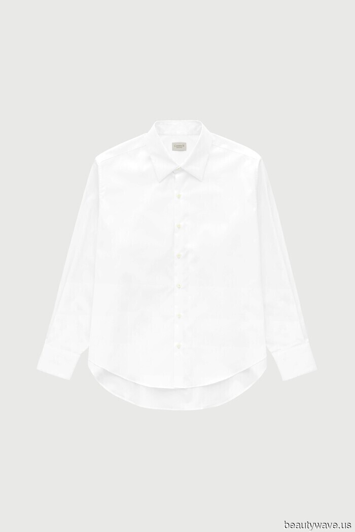 I work in the fashion industry in New York City, and this is my capsule wardrobe (stylish looks are created with it).