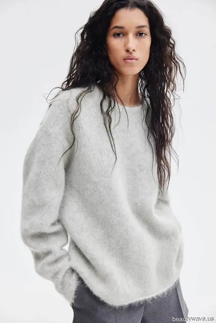 Black shoes will forever be a classic choice, but this stylish shoe color is the only one I plan to wear this autumn.