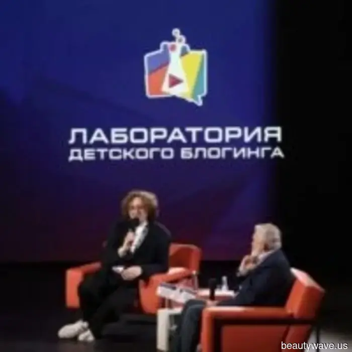 The "Children's Blogging Laboratory" took place in Moscow, where the Charter of Creative Blogging was signed.