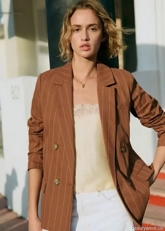 Apologies, Denim—Here are 5 Summer Blazer Trends to Watch for in 2026.