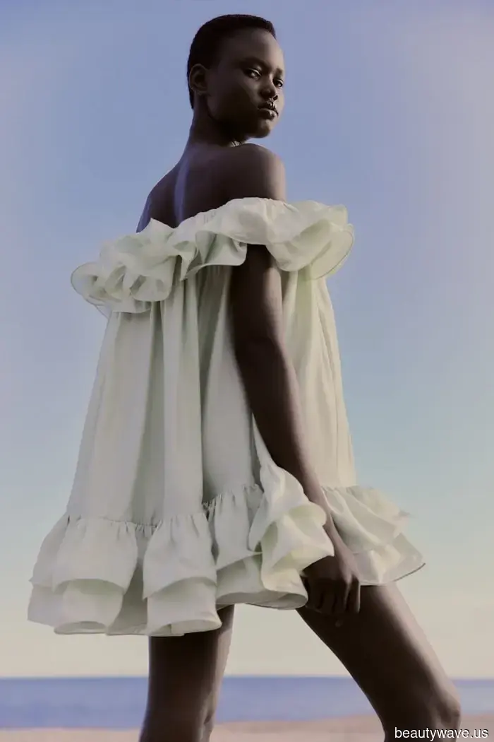 I’ve been observing street style in London—here are the 5 trends that are currently gaining popularity.