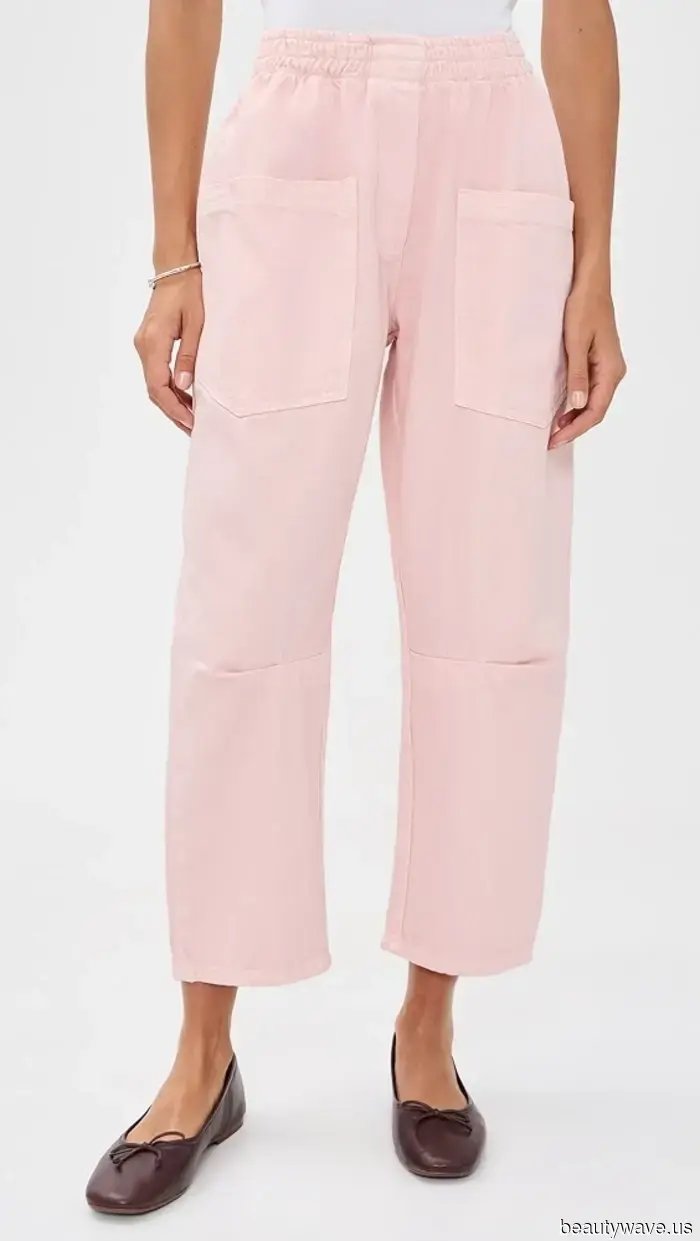 Das Tragen von Cropped-Hosen am Flughafen ist zurück, besonders dieser spezielle Cool-Girl-Trend.