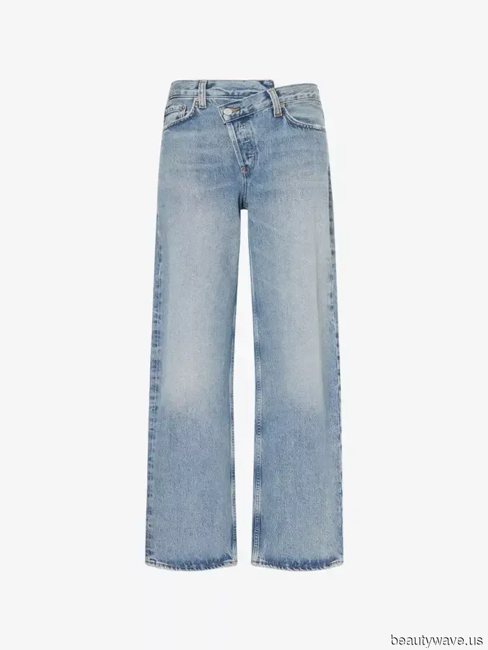 I Recently Tried the Jeans That Every Stylish Woman Is Wearing Right Now—Here’s Why They Deserve the Buzz
