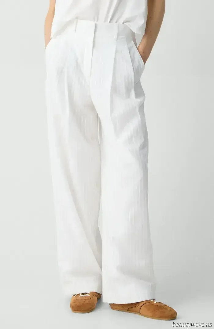 Everyone in the fashion world is pairing flip-flops with this sophisticated pant trend.