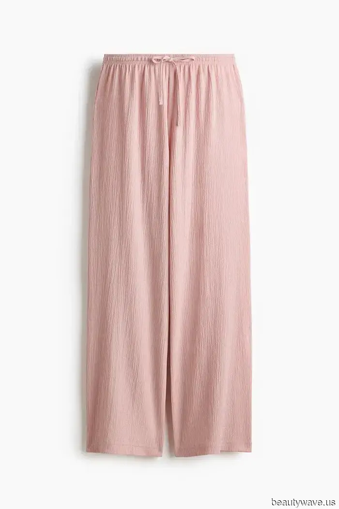Apologies Linen, London girls are reviving the cool vibe of summer dressing with these 7 essential capsule wardrobe items.
