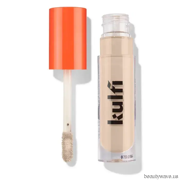 Sto rompendo con il mio fondotinta per questo alternativa a un passo dall'aspetto più naturale.