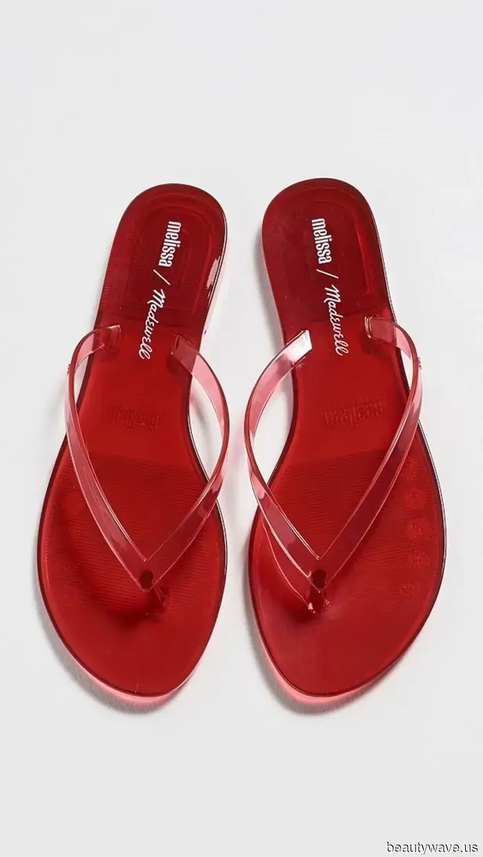 You Heard It Here First—These 30 Summer Accessories Will Enhance Your Favorite Outfits.