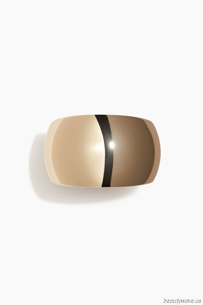 I'm searching for a simple method to enhance my wardrobe this summer—this unbelievably stylish jewelry trend is the answer.