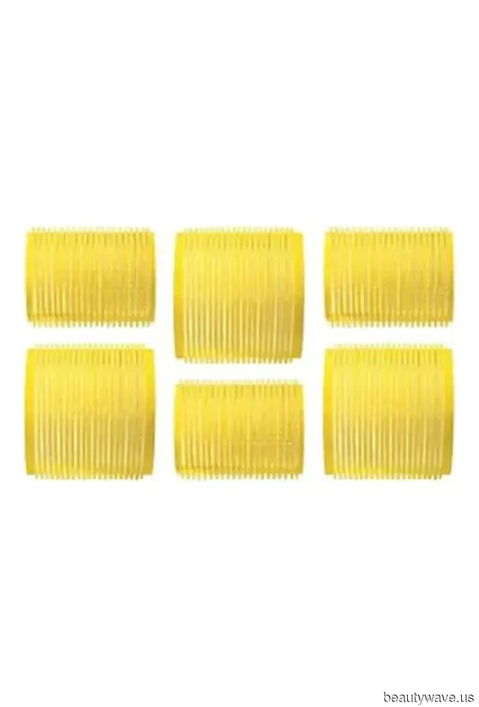 It's officially the season for bouncy blow-dries—here's how to achieve it at home.