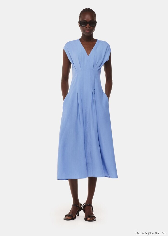 Certainly, black dresses are classic, but those with excellent taste are opting for elegant styles in these lovely colors this...