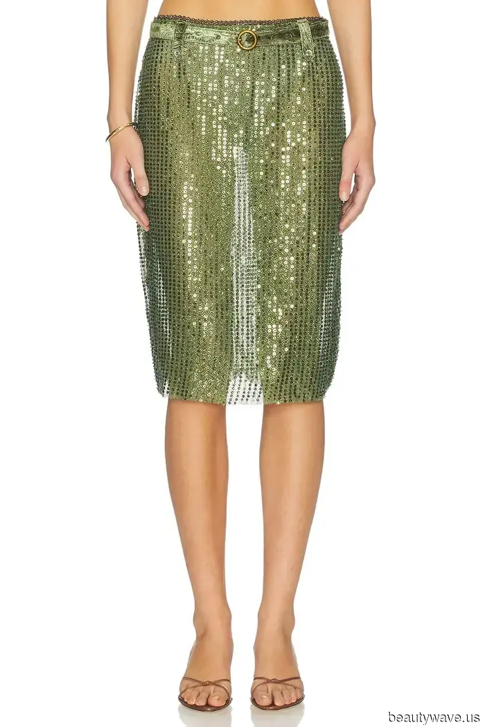 The Brands That All the Trendiest Girls Will Don on Their Summer Vacations