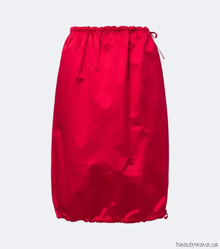 We Are in an Era of "Fun Skirts"—An Expert Discusses Why This Item Has Become an Unforeseen Wardrobe Essential…