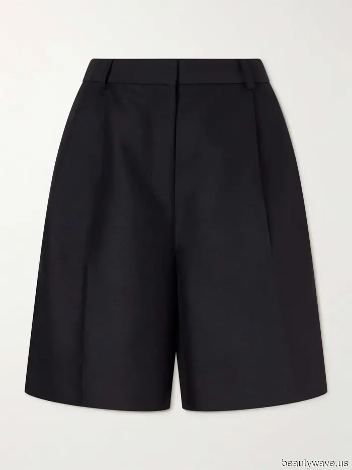 Not a Dress or Flats—Margot Just Styled This Challenging Shorts Trend with Heels During London's Heatwave.