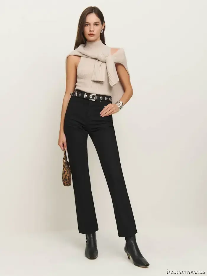 Is it just me, or are all the trendy girls opting for this denim style instead of baggy jeans?