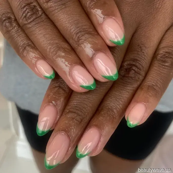 It's Official: This Is the Most Stylish Way to Sport Short Nails.