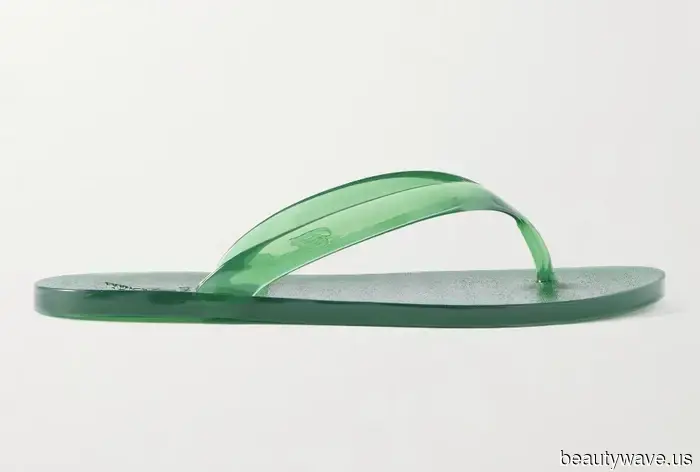 A friend inquired about the trendiest ways to incorporate color in 2026—here are my suggestions.