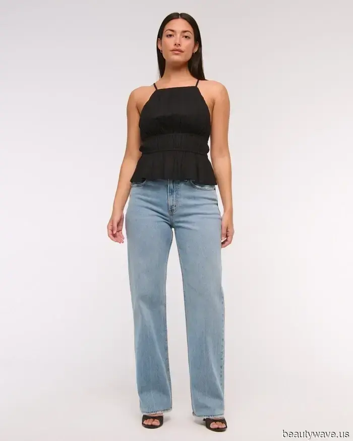 Abercrombie's Massive Denim Sale Is Happening—23 Gorgeous Pairs That Are Significantly Marked Down