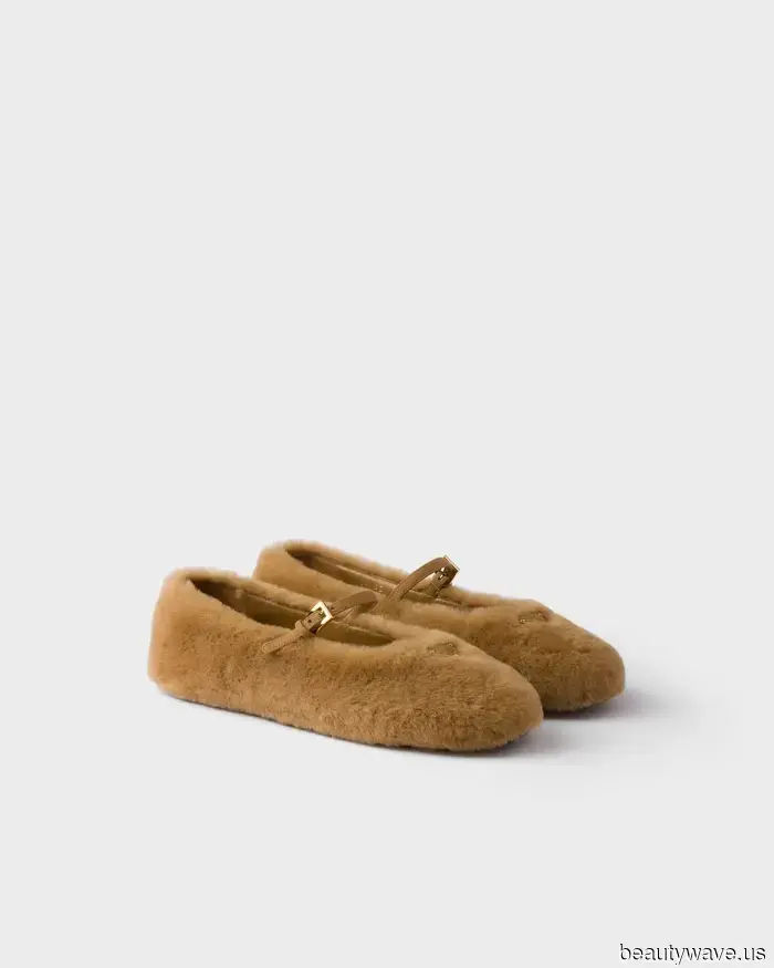 Se vuoi segnalare che hai un lavoro interessante, indossa questa tendenza di scarpe controversa con i tuoi pantaloni.