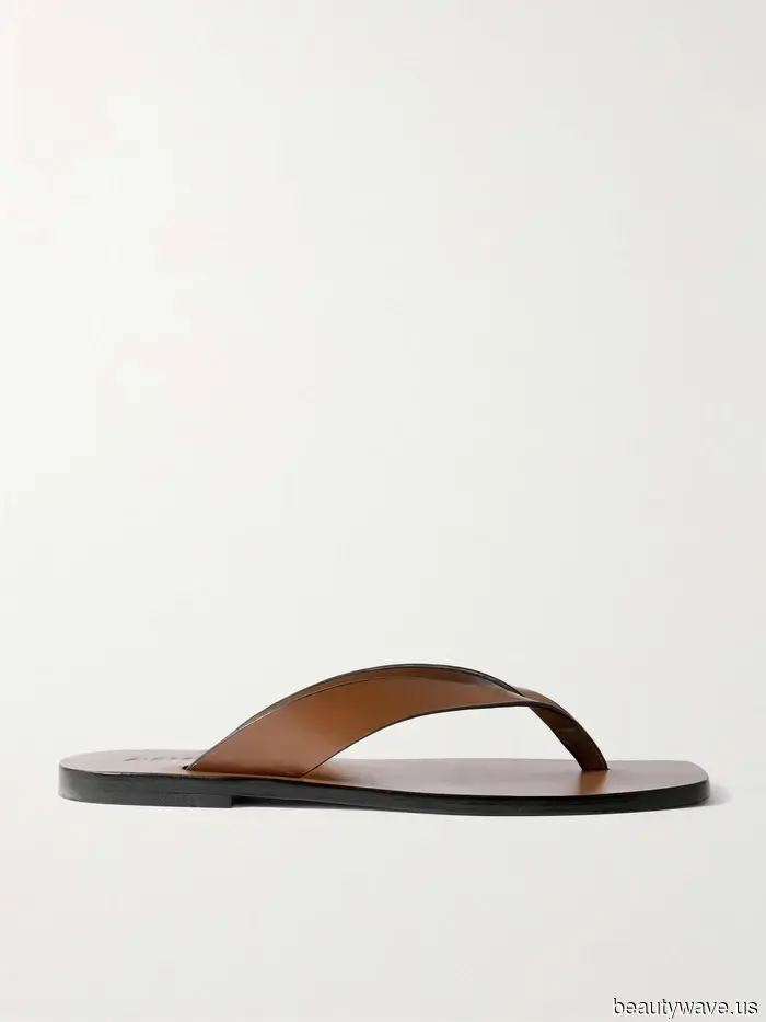 I've Discovered It: This Stylish Sandal Color Trend Matches Every Dress.