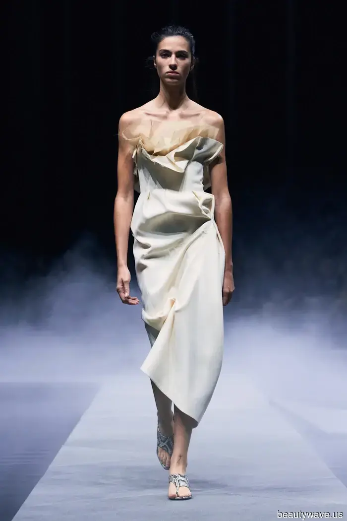 I’ve just returned from Fashion Week in Paris and Milan—here are 7 trends I noticed all over.